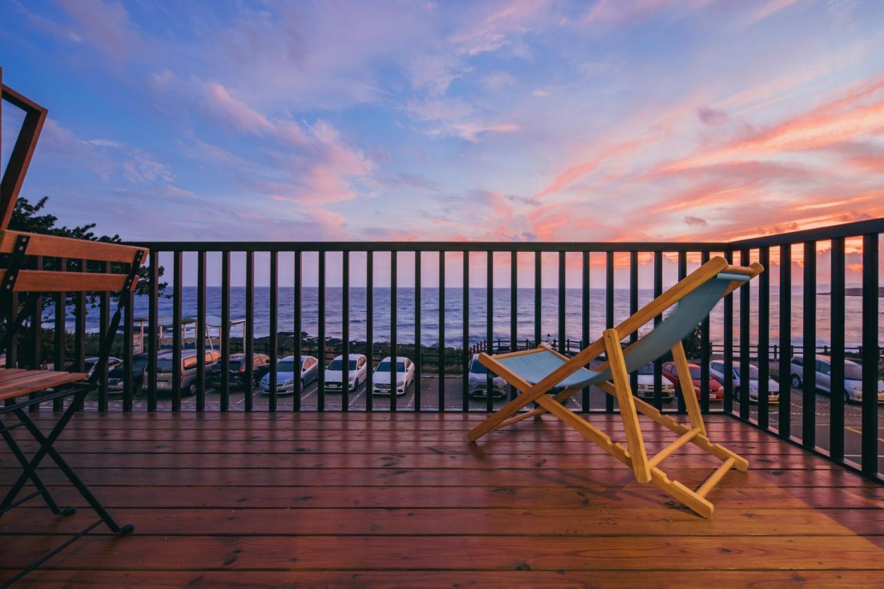 Cape Eluanbi Chuanfanrock Haku Beach Days Inn מראה חיצוני תמונה
